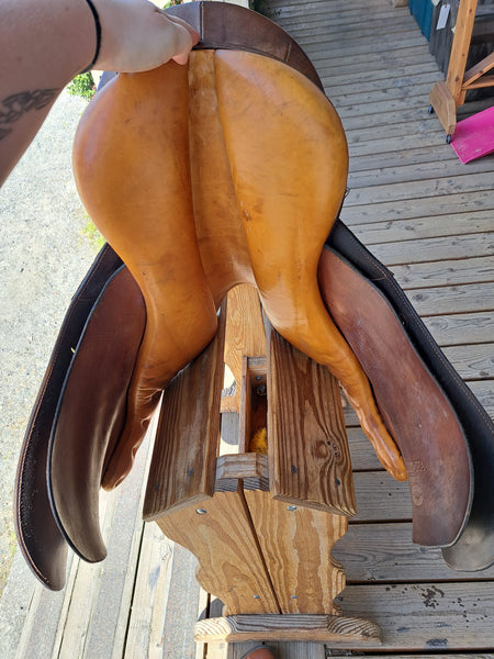 17" Crosby All Purpose Saddle