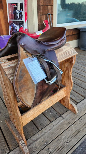 16.5" Courbette Derby Jump Saddle