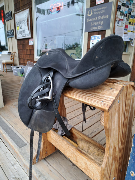18" Wintec Isabell Werth Dressage Saddle