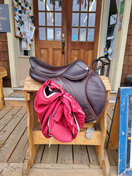 17" CWD SE32 2Gs Jumping Saddle