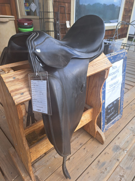 17" Zaldi New Kent Dressage Saddle