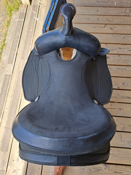 15" Abetta Synthetic Western Saddle