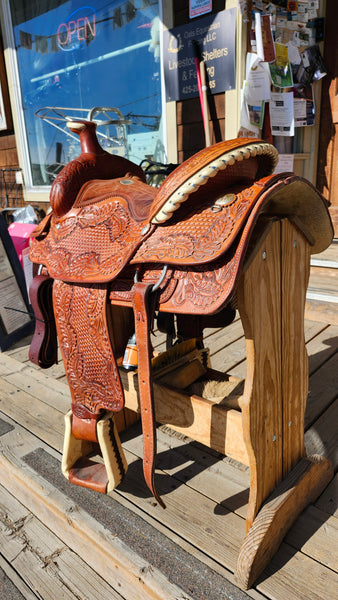 16" Courts Dee Pickett Roper Saddle