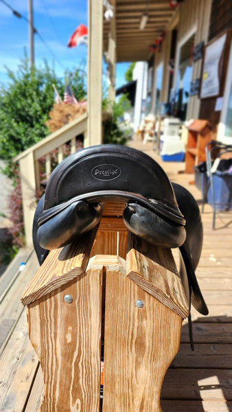 18" Prestige D1 Dressage Saddle