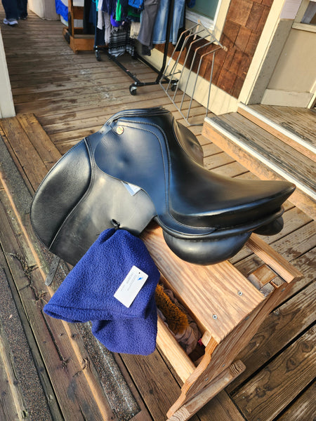 17.5" Karl Niedersuss Olympik Dressage Saddle