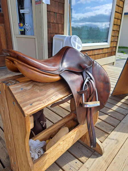 16.5" Butet Close Contact Saddle