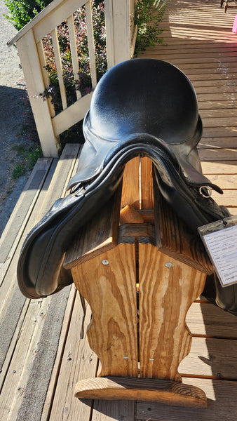 17" Ainsley pro National Dressage