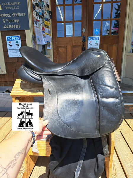 18.5" Schleese Infinity Dressage Saddle
