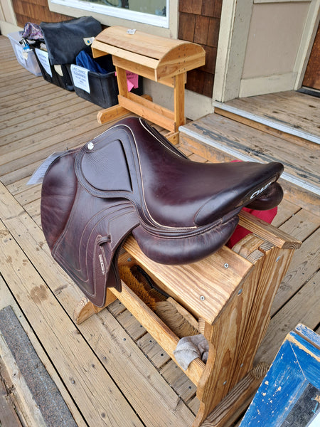 17" CWD SE32 2Gs Jumping Saddle