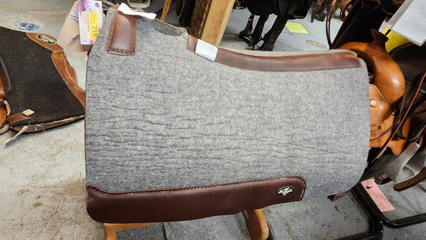 NEW Pro Choice Wool/Felt Western Pad