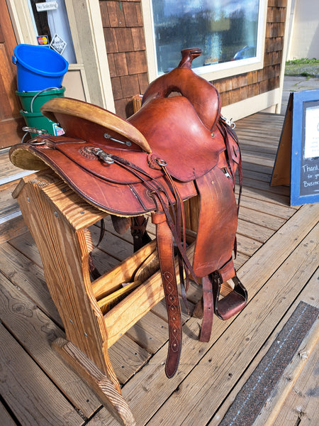 15" Sharon Saare western endurance saddle