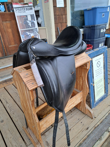 17" Custom Saddlery Steffen's Advantage Dressage Saddle