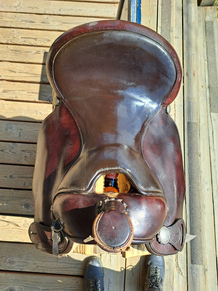 15" Circle Y Arabian Round Skirt Western Trail Saddle