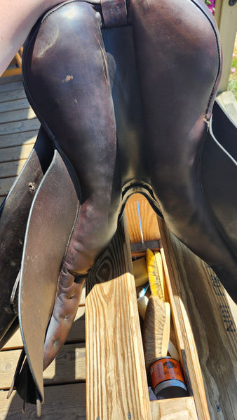 17.5" Wychanger Barton All Purpose English Saddle