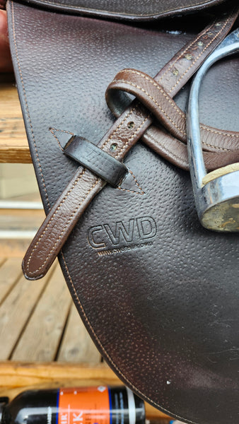 17.5" CWD SE02 Jumping Saddle