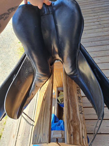 17.5" CHS by Schleese Arthur Kottas Dressage Saddle