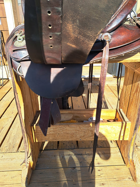 15" Crates Endurance Saddle
