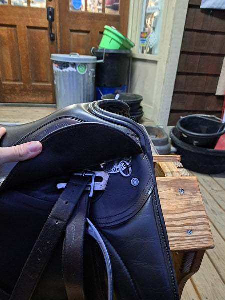 17.5" Cliff Barnsby Raven Dressage Saddle