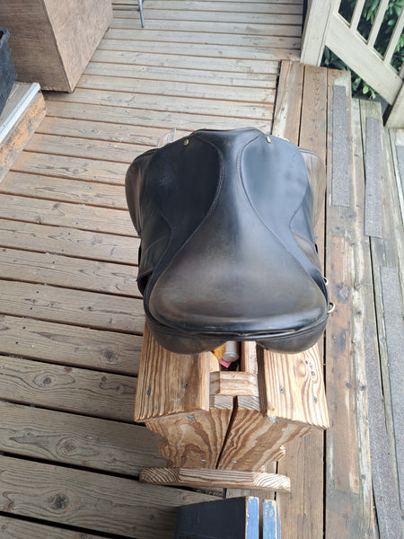 17.5" Crosby Olympia Jump Saddle