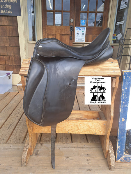 17" Zaldi New Kent Dressage Saddle
