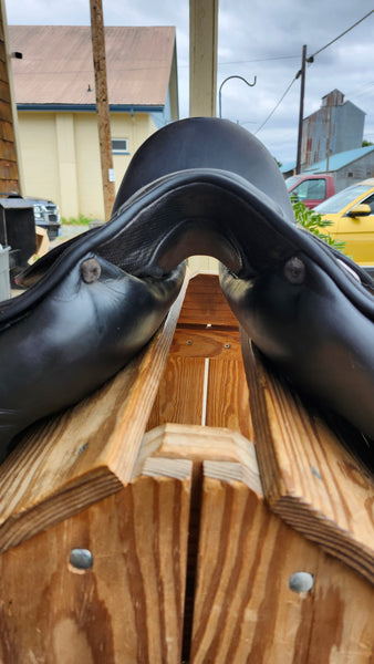 17" Prestige X-Technology Dressage Saddle