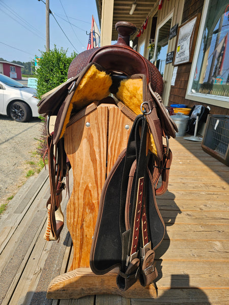 16" Crates Western Cordura Trail Saddle