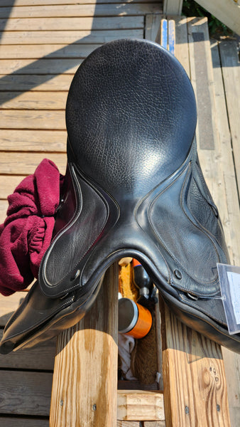 16" Bates Haute Ecole Close Contact Dressage Saddle