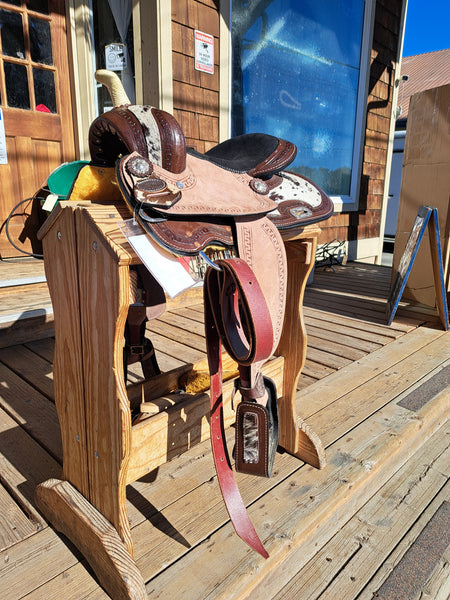 13" Double T Cowhide Barrel Saddle