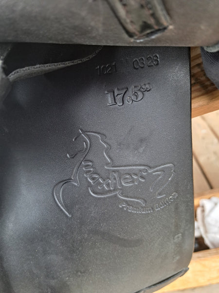 17.5" Max Flex Dressage Saddle