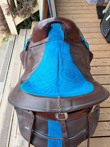 EZ Fit Treeless Saddle