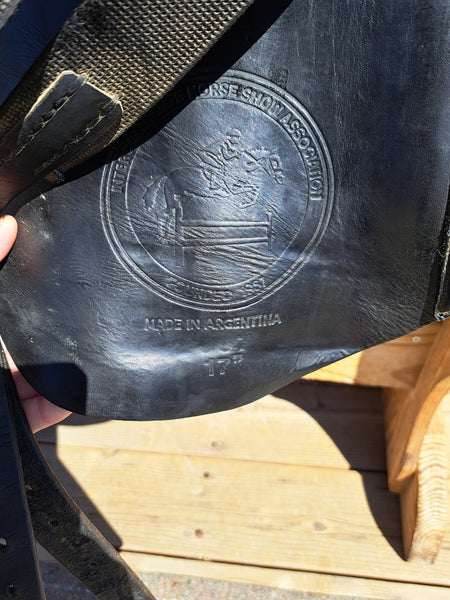 17" Collegiate Dressage saddle