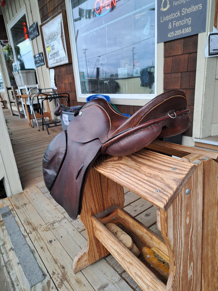 17" Cliff Barnsby Jumping Saddle