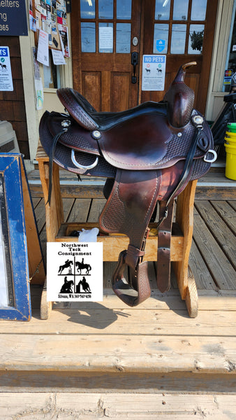 15" Crates Round Skirt Western Trail Saddle