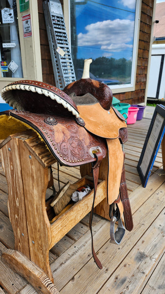 15" True North Barrel Saddle