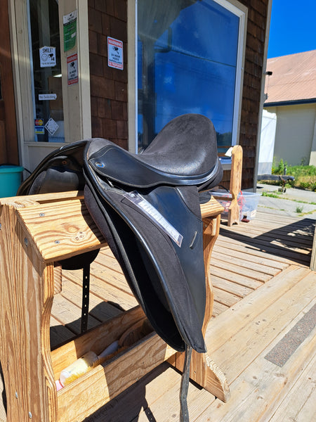17.5" Thorowgood MDR Dressage Saddle