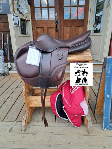18" CWD SE12 Cross Country jumping saddle