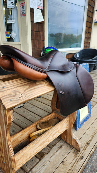 17" Devoux Socoa Jump Saddle