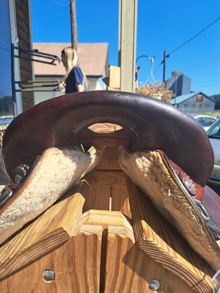 15" Endurance Saddle