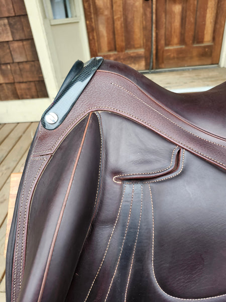 17.5" Devoucoux Makila Harmonie dressage saddle