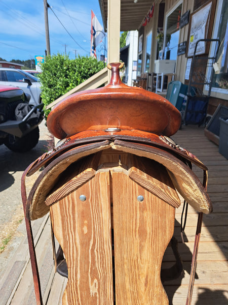 15" Crates Western Trail Saddle