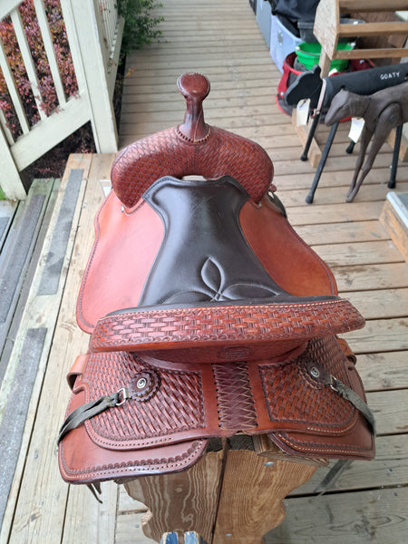 16" Courts Western Trail Saddle