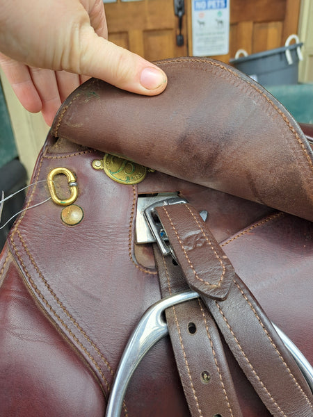 19" Bates Caprilli Close Contact Saddle