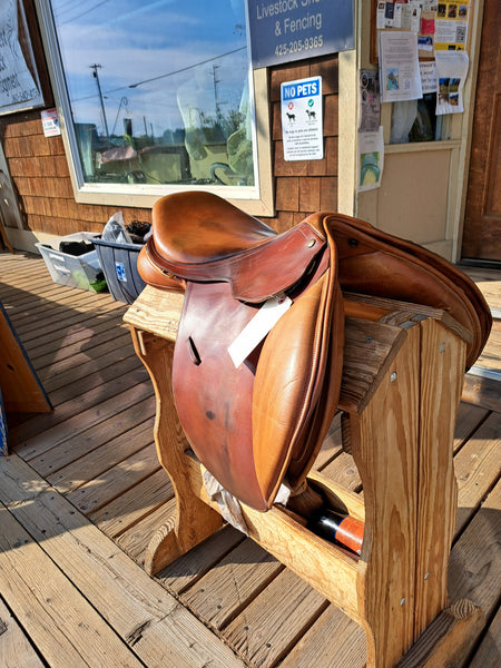 16.5" Bates Caprilli Close Contact Jump Saddle