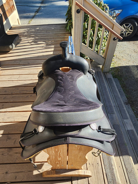 16" Wintec Western Saddle