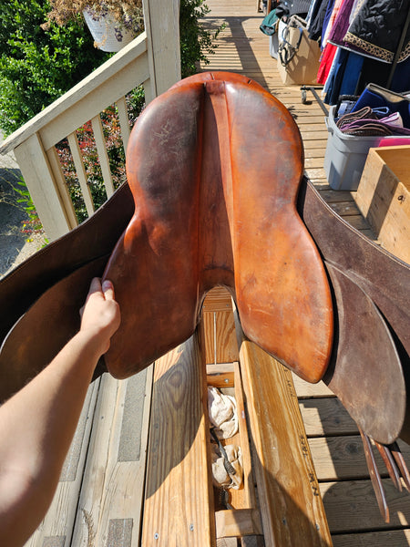 19" Barnsby Lane-Fox Saddleseat Cutback Saddle