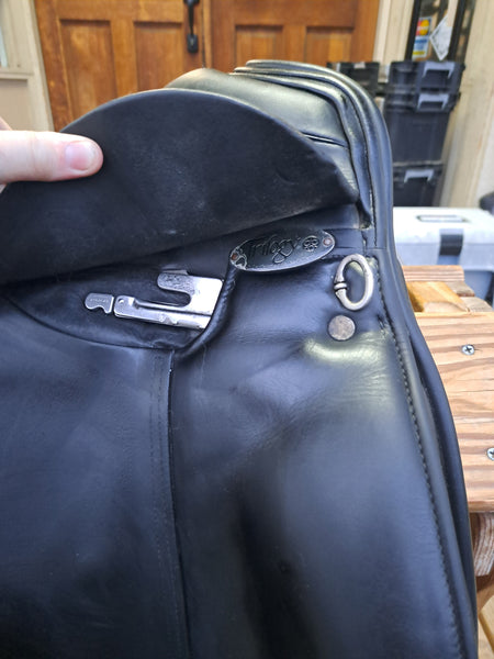 ON TRIAL18" Trilogy Verago Elite Dressage Saddle