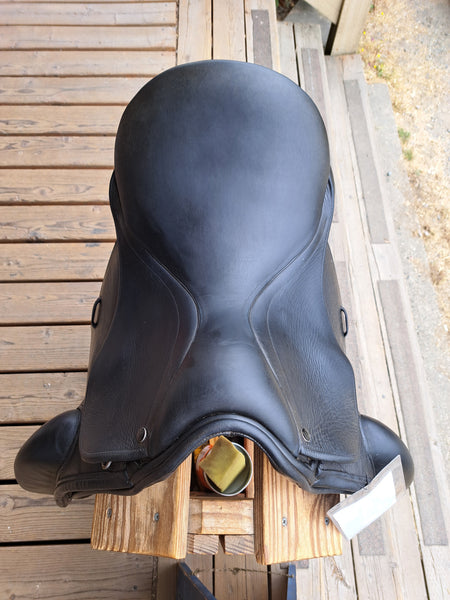 16" County Perfection Dressage Saddle