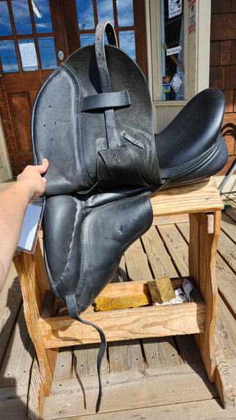 18" JRD Custom Dressage Saddle