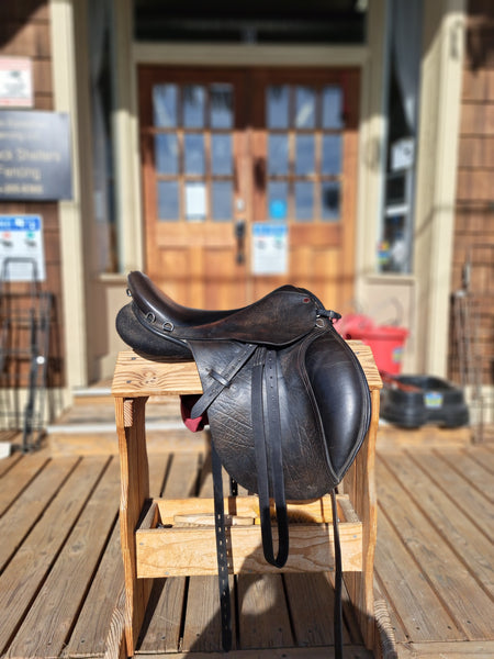 18" Arabian Saddle Co. Solstice Endurance Saddle