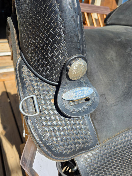17" Hilason Treeless Barrel Racing Saddle
